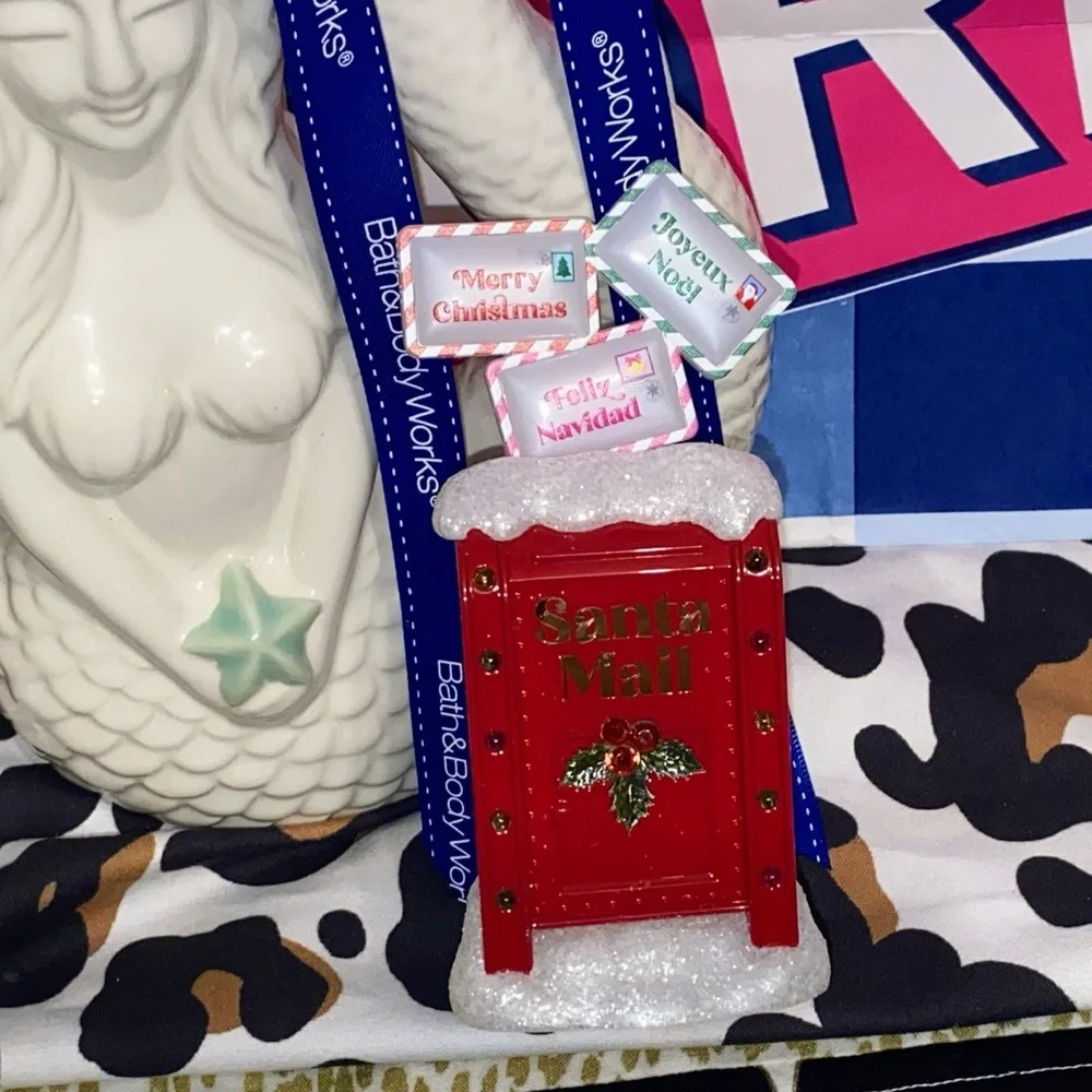 BATH AND BODY WORKS LETTERS TO SANTA NIGHTLIGHT WALLFLOWER PLUG